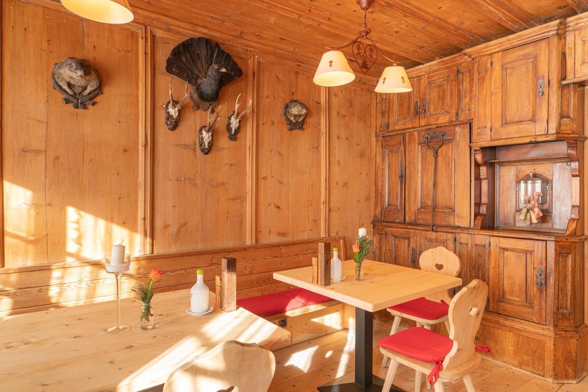 Gasthaus & Hotel Berninahaus Pontresina Exteriör bild